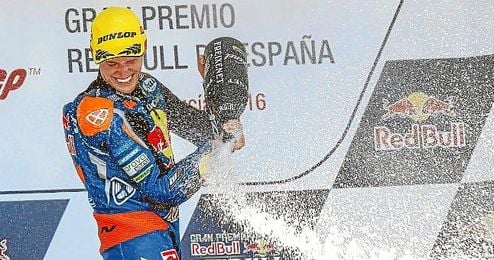 Brad Binder ganó en Jerez y consolidó su liderato en la general del Mundial. Brad Binder ganó en Jerez y consolidó su liderato en la general del Mundial.
