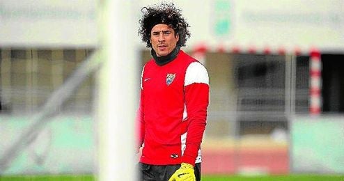 Guillermo Ochoa está disfrutando ahora de la titularidad en el Málaga. Guillermo Ochoa está disfrutando ahora de la titularidad en el Málaga.