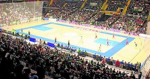 San Pablo cambiará las canastas por las porterías. San Pablo cambiará las canastas por las porterías.