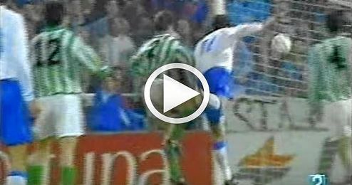 Un testarazo del uruguazo puso el 1-1 en el Villamarín. Un testarazo del uruguazo puso el 1-1 en el Villamarín.