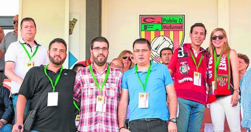 Antonio Polo (derecha), presidente saliente del Gerena. Antonio Polo (derecha), presidente saliente del Gerena.