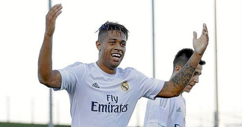Mariano Díaz celebra uno de sus 25 goles con el Castilla. Mariano Díaz celebra uno de sus 25 goles con el Castilla.