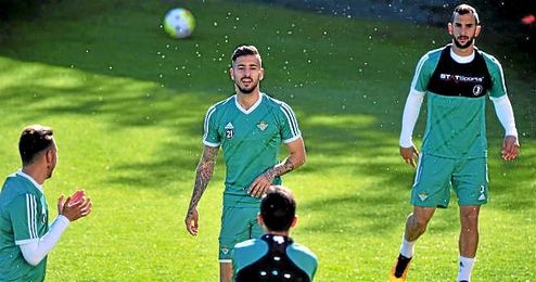 Vadillo, en un entrenamiento del Betis. Vadillo, en un entrenamiento del Betis.