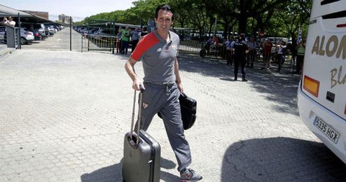 Unai Emery no parece dispuesto a hacer las maletas. Unai Emery no parece dispuesto a hacer las maletas.