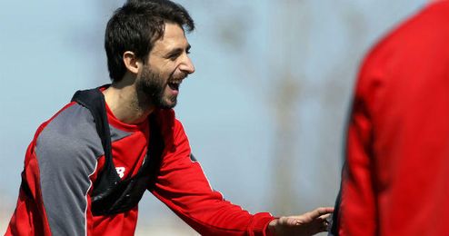 Nico Pareja no quiere salir del Sevilla. Nico Pareja no quiere salir del Sevilla.