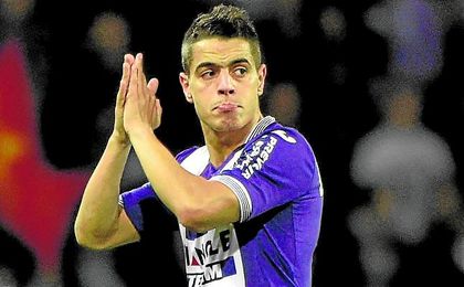 Según ha podido saber este periódico, los nervionenses estarían cerca de reclutar al atacante del Toulouse. Según ha podido saber este periódico, los nervionenses estarían cerca de reclutar al atacante del Toulouse.