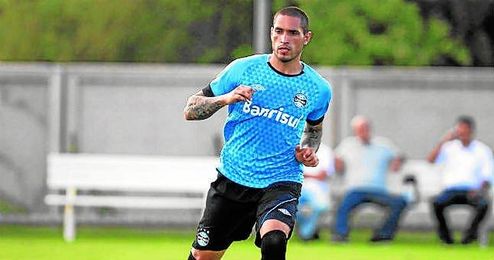 Braian Rodríguez, con Gremio. Braian Rodríguez, con Gremio.