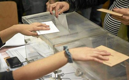 Se puede votar de 09:00 horas a 20:00 horas. Se puede votar de 09:00 horas a 20:00 horas.