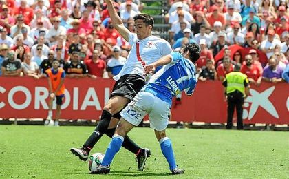 José Antonio Martínez ha jugado la fase de ascenso con el Sevilla Atlético como titular tras la lesión de Cotán. José Antonio Martínez ha jugado la fase de ascenso con el Sevilla Atlético como titular tras la lesión de Cotán.