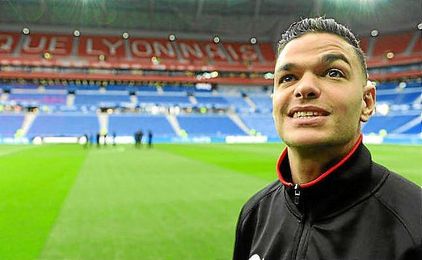 En Francia dan por cerrado el acuerdo entre el Sevilla y Ben Arfa. En Francia dan por cerrado el acuerdo entre el Sevilla y Ben Arfa.