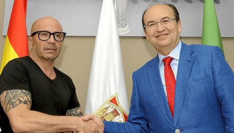 Sampaoli: "Sevilla es una ciudad muy encantadora, con mucha alegría y mucha pasión" Sampaoli: "Sevilla es una ciudad muy encantadora, con mucha alegría y mucha pasión"