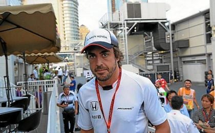Alonso afirmó que espera "una carrera más normal" que la del año pasado. Alonso afirmó que espera "una carrera más normal" que la del año pasado.