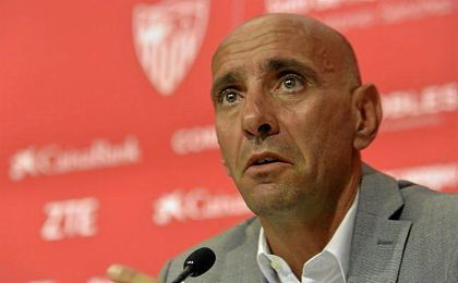 Monchi, en sala de prensa del Sánchez Pizjuán. Monchi, en sala de prensa del Sánchez Pizjuán.