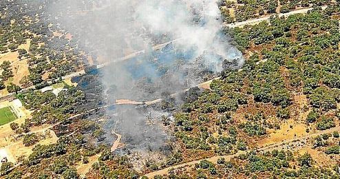 Imagen de la zona del incendio. Imagen de la zona del incendio.
