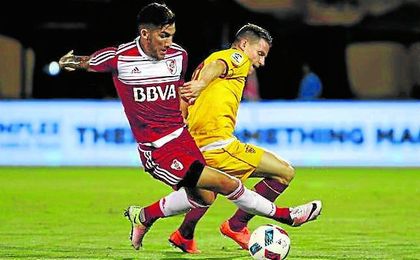 Kévin Gameiro demostró ante River que no le afectan los rumores sobre su futuro. Kévin Gameiro demostró ante River que no le afectan los rumores sobre su futuro.