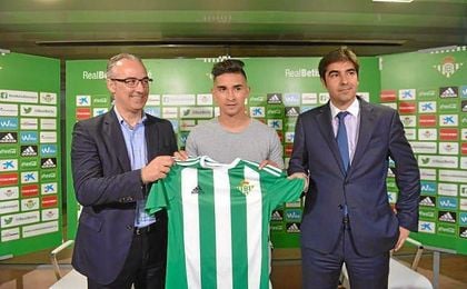 Felipe Gutiérrez, junto a Torrecilla y Haro. Felipe Gutiérrez, junto a Torrecilla y Haro.