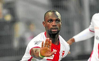 Moussa Kanoté, con la elástica del Sion. Moussa Kanoté, con la elástica del Sion.