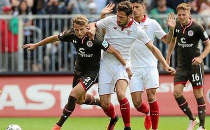 El Sevilla cierra la gira por Alemania con victoria ante el St. Pauli. El Sevilla cierra la gira por Alemania con victoria ante el St. Pauli.