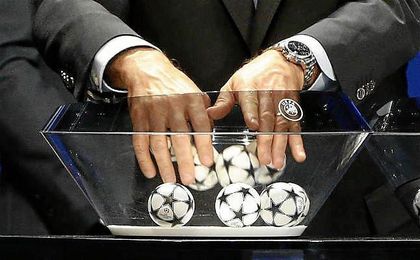 Sorteo de la UEFA en Nyon, Suiza. Sorteo de la UEFA en Nyon, Suiza.
