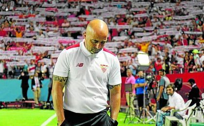 Lógicamente, Sampaoli no se mostró contento en rueda de prensa después de haber caído por 0-2 ante el Barcelona. Lógicamente, Sampaoli no se mostró contento en rueda de prensa después de haber caído por 0-2 ante el Barcelona.