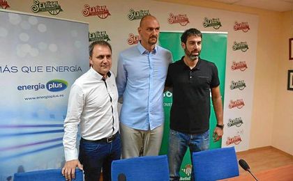 El conjunto de Tabak iniciará los encuentros de preparación el viernes 2 de septiembre ante el FC Barcelona Lassa. El conjunto de Tabak iniciará los encuentros de preparación el viernes 2 de septiembre ante el FC Barcelona Lassa.