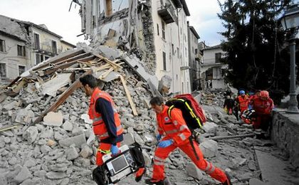 Al menos 73 personas han muerto en el devastador terremoto de 6 de magnitud en la escala de Richter. Al menos 73 personas han muerto en el devastador terremoto de 6 de magnitud en la escala de Richter.