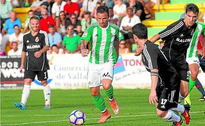 El delantero verdiblanco quiere continuar en el Betis más allá del 30 de junio. El delantero verdiblanco quiere continuar en el Betis más allá del 30 de junio.