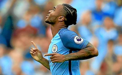Sterling celebra su gol con el City. Sterling celebra su gol con el City.