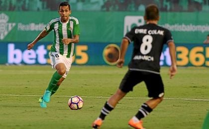 El ex del Corinthians fue uno de los más destacados ante el Deportivo de la Coruña. El ex del Corinthians fue uno de los más destacados ante el Deportivo de la Coruña.