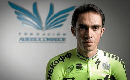 Contador busca disfrutar el "día a día" de la Vuelta. Contador busca disfrutar el "día a día" de la Vuelta.