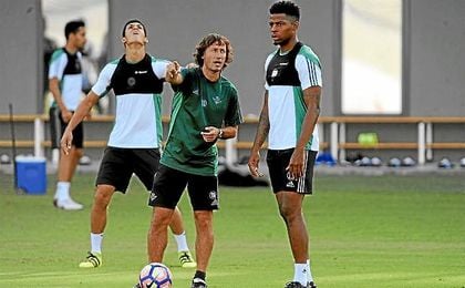 El holandés Ryan Donk ha sido el último en llegar al Betis. El holandés Ryan Donk ha sido el último en llegar al Betis.
