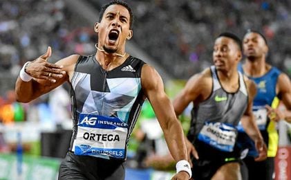 Orlando Ortega celebra el triunfo en Bruselas. Orlando Ortega celebra el triunfo en Bruselas.