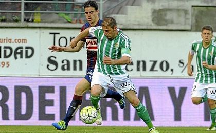 Ante el Eibar, los de Juan Merino igualaron a un tanto y firmaron la permanencia. Ante el Eibar, los de Juan Merino igualaron a un tanto y firmaron la permanencia.