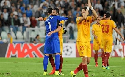 Sergio Rico tuvo una actuación sobresaliente, con paradas que salvaron al Sevilla. Sergio Rico tuvo una actuación sobresaliente, con paradas que salvaron al Sevilla.