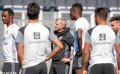 Los 21 convocados del Lyon para viajar a Sevilla Los 21 convocados del Lyon para viajar a Sevilla