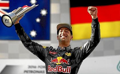 Ricciardo, radiante en el podio de Sepang. Ricciardo, radiante en el podio de Sepang.
