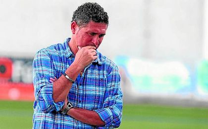 Alonso Ramírez, técnico del Alcalá. Alonso Ramírez, técnico del Alcalá.