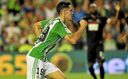 Álex Alegría se ha ganado la renovación con goles y un buen arranque. Álex Alegría se ha ganado la renovación con goles y un buen arranque.