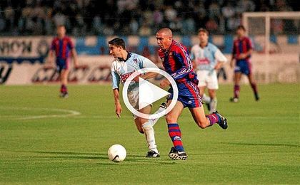 Se cumplen 20 años del histórico gol de Ronaldo al Compostela Se cumplen 20 años del histórico gol de Ronaldo al Compostela