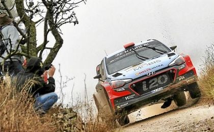Dani Sordo, durante la jornada de este viernes. Dani Sordo, durante la jornada de este viernes.