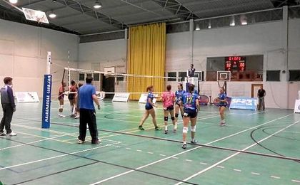 Por otro lado, el Mairena Voley se llevó un partido de infarto ante el Club Voleibol Elche (3-2) Por otro lado, el Mairena Voley se llevó un partido de infarto ante el Club Voleibol Elche (3-2)