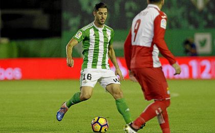 Álvaro Cejudo aboga por pensar ya en sumar los tres puntos en Villarreal. Álvaro Cejudo aboga por pensar ya en sumar los tres puntos en Villarreal.