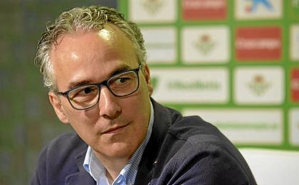 Miguel Torrecilla se centrará en terminar de reforzar un centro del campo del que se siente muy satisfecho. Miguel Torrecilla se centrará en terminar de reforzar un centro del campo del que se siente muy satisfecho.