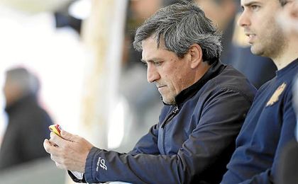 Murcia entrenó al Atlético de Madrid en la temporada 2005/06. Murcia entrenó al Atlético de Madrid en la temporada 2005/06.