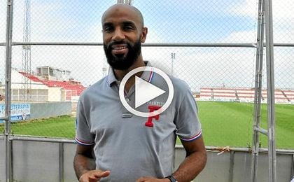 El malí llegó a jugar 291 partido con el Sevilla F.C. El malí llegó a jugar 291 partido con el Sevilla F.C.