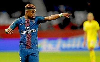 Aurier, en un partido con el PSG. Aurier, en un partido con el PSG.
