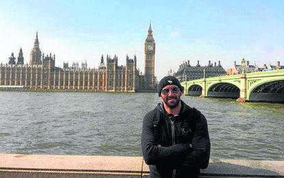 Monchi, en Londres, durante su estancia en tierras británicas para perfeccionar su inglés y estudiar cómo trabajan los clubes de la Premier. Monchi, en Londres, durante su estancia en tierras británicas para perfeccionar su inglés y estudiar cómo trabajan los clubes de la Premier.