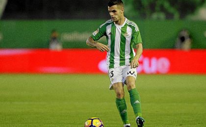 Álex Martínez, uno de los que acaban contrato en el Betis. Álex Martínez, uno de los que acaban contrato en el Betis.