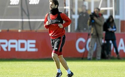 Pareja y Escudero entrenan al margen Pareja y Escudero entrenan al margen