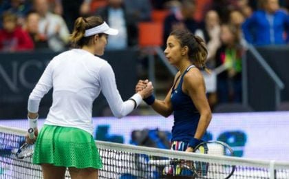 Muguruza se estrena en Doha con un sólido triunfo ante la turca Buyukakcay Muguruza se estrena en Doha con un sólido triunfo ante la turca Buyukakcay